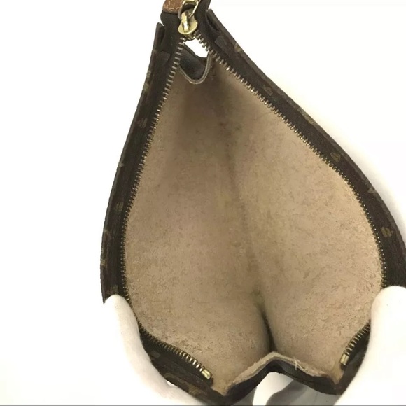 AUTH Louis Vuitton Monogram Cosmetics Pouch (Bucket GM) Purse - Picture 8 of 8